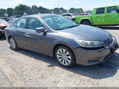 1HGCR2F70DA****** 2013 Honda Accord