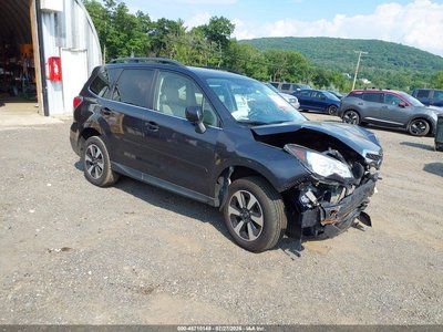 JF2SJAJC2HH****** 2017 Subaru Forester