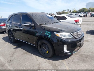 5XYKWDA73EG****** 2014 Kia Sorento