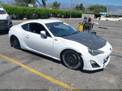 JF1ZNAA1XD2****** 2013 Scion FR-S