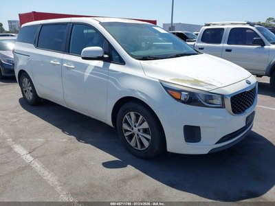 KNDMB5C15H6****** 2017 Kia Sedona