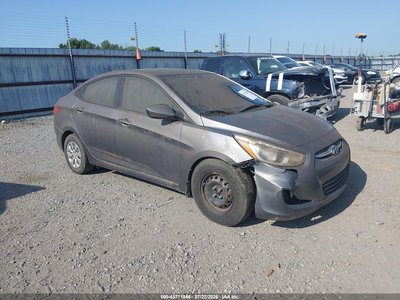 KMHCT4AE9GU****** 2016 Hyundai Accent
