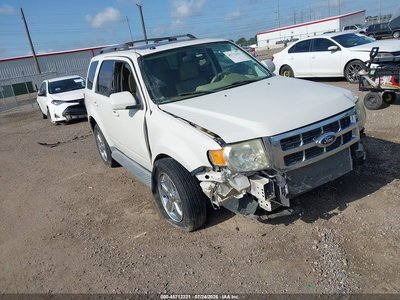 1FMCU0EG1BK****** 2011 Ford Escape