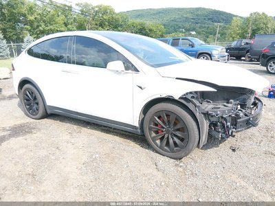 5YJXCBE27HF****** 2017 Tesla Model X