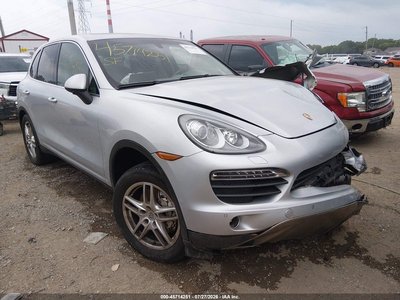 WP1AB2A24CL****** 2012 Porsche Cayenne