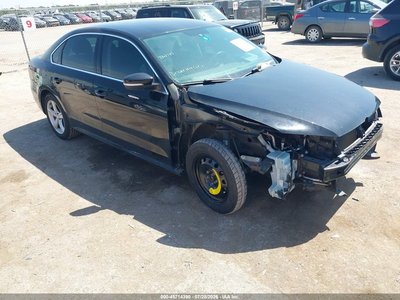 1VWAS7A32FC****** 2015 Volkswagen Passat