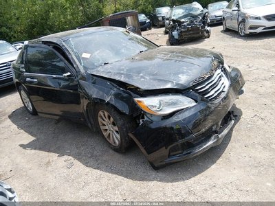 2013 Chrysler 200