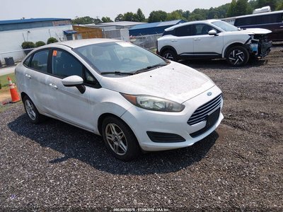 3FADP4BJ0HM****** 2017 Ford Fiesta