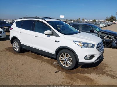 1FMCU9HD2JU****** 2018 Ford Escape
