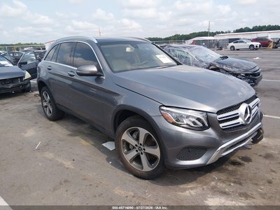 WDC0G4KB7HV****** 2017 Mercedes-Benz Glc 300