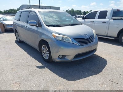 2012 Toyota Sienna