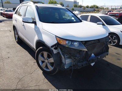 5XYKU4A2XDG****** 2013 Kia Sorento