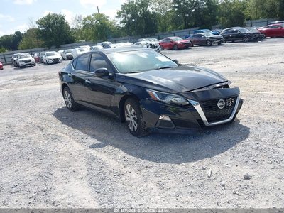 2020 Nissan Altima