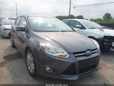 1FAHP3M27CL****** 2012 Ford Focus