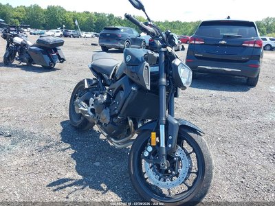 2016 Yamaha FZ-09