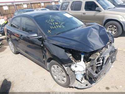 3KPA24AD1NE****** 2022 Kia Rio