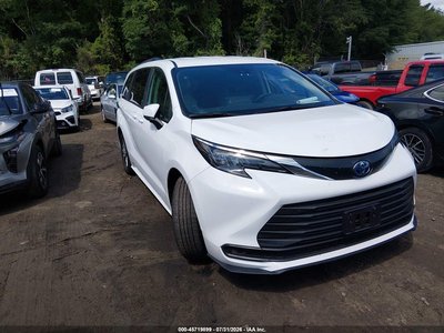 5TDKSKFC4RS****** 2024 Toyota Sienna