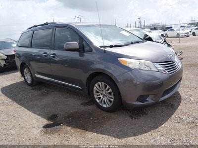 5TDYK3DC2ES****** 2014 Toyota Sienna