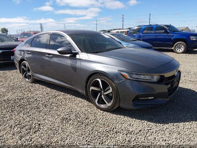 1HGCV1F39JA****** 2018 Honda Accord