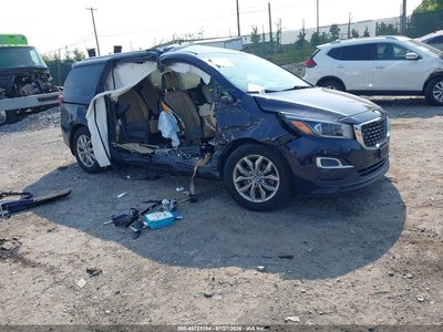 KNDMB5C11K6****** 2019 Kia Sedona