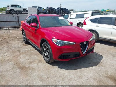 ZASFAKPN8J7****** 2018 Alfa Romeo Stelvio