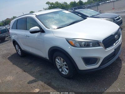 5XYPGDA3XGG****** 2016 Kia Sorento