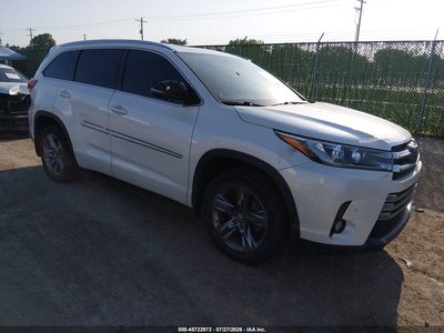 5TDDZRFH3JS****** 2018 Toyota Highlander