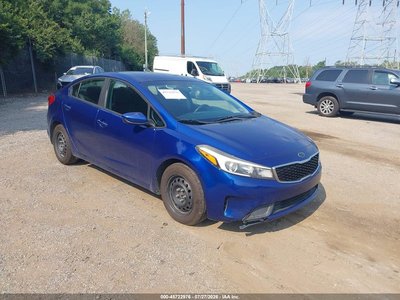 3KPFK4A76HE****** 2017 Kia Forte