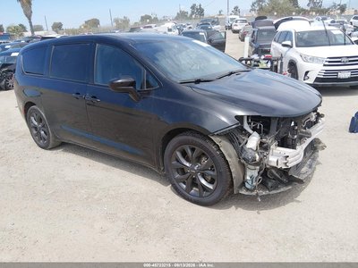 2020 Chrysler Pacifica