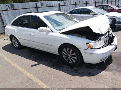 KMHFC46F28A****** 2008 Hyundai Azera