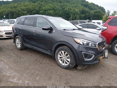 5XYPGDA3XHG****** 2017 Kia Sorento