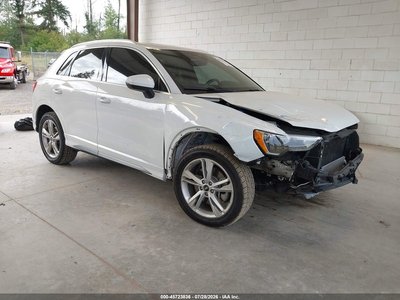 WA1DECF34N1****** 2022 Audi Q3