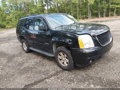1GKS2CE09BR****** 2011 GMC Yukon