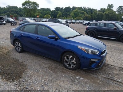3KPF24AD2ME****** 2021 Kia Forte