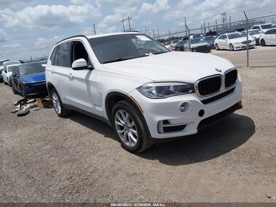 5UXKR2C50G0****** 2016 BMW X5