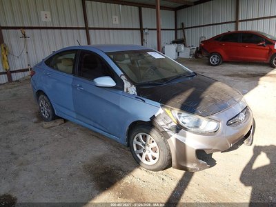 KMHCT4AE9CU****** 2012 Hyundai Accent