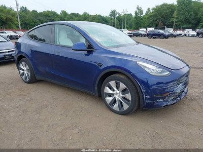 5YJYGDEE7MF****** 2021 Tesla Model Y