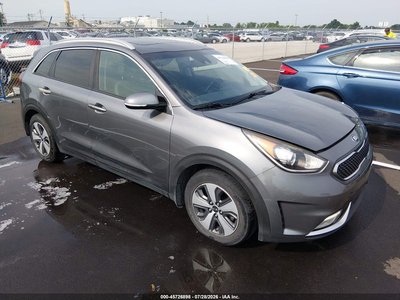 KNDCC3LC3H5****** 2017 Kia Niro