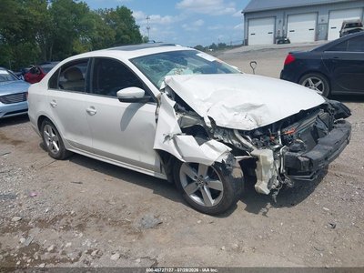 3VWLL7AJ6CM****** 2012 Volkswagen Jetta