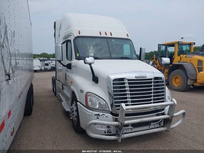 3AKJGLD59FS****** 2015 Freightliner Cascadia