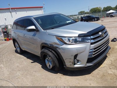 2017 Toyota Highlander