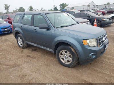 1FMCU0C74AK****** 2010 Ford Escape