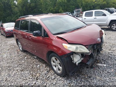 5TDKK3DC6ES****** 2014 Toyota Sienna