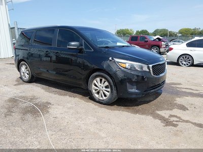 KNDMB5C12H6****** 2017 Kia Sedona