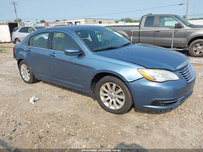 1C3BC1FB5BN****** 2011 Chrysler 200