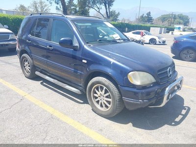 4JGAB72E5YA****** 2000 Mercedes-Benz M-Class