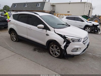 1FMCU9HD6KU****** 2019 Ford Escape