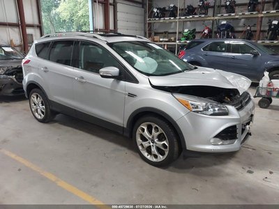 1FMCU9J99DU****** 2013 Ford Escape