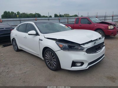 KNALC4J10J5****** 2018 Kia Cadenza
