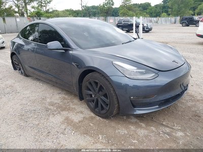 5YJ3E1EA7NF****** 2022 Tesla Model 3